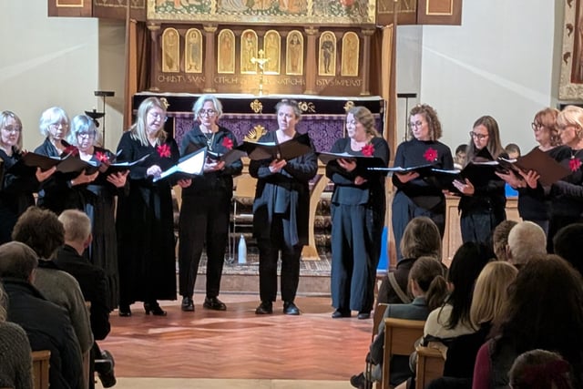 Concert raises £1500 for dementia care