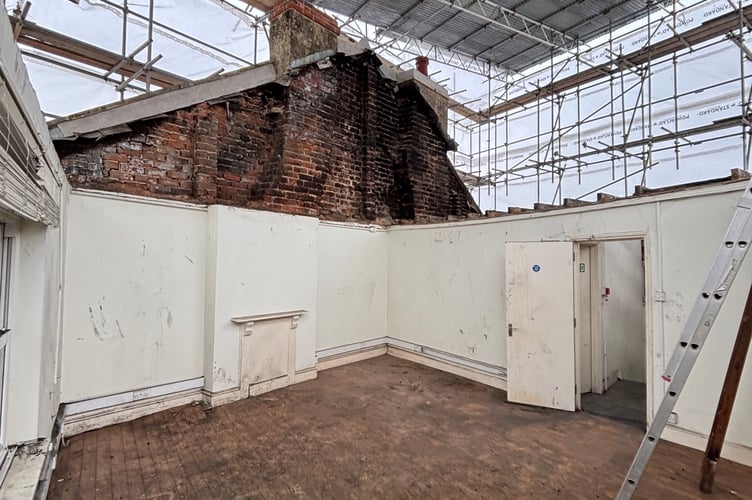 One Tree Books Temporary Roof