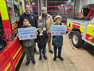 Muslim youth group gives New Year's Eve thanks to emergency services