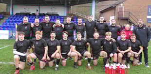 Petersfield earn try bonus point in defeat at league leaders