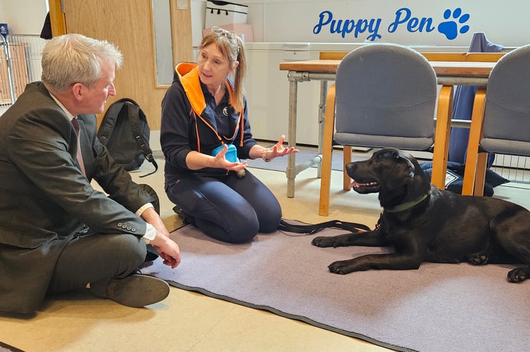 East Hampshire MP Damian Hinds visits Alton-based assistance dog charity Dogs For Autism, March 2026.