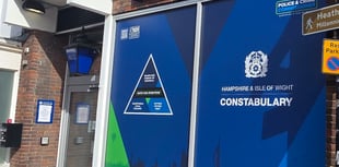 Fake police officer tried to dupe Petersfield residents