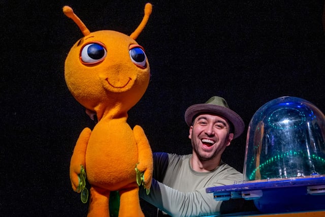 Picture book for toddlers to come alive on stage