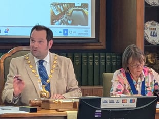 Everybody's talking about Jamie as Petersfield gets new mayor
