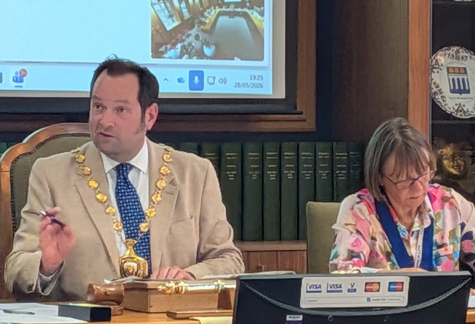 Everybody's talking about Jamie as Petersfield gets new mayor