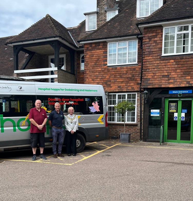 hoppa driver, Mark Talman; hoppa’s General Manager, Richard Davies, and the Mayor of Haslemere, Cllr Jacquie Keen.