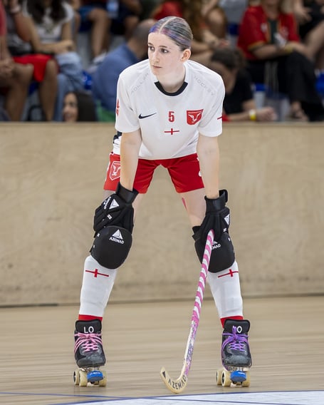Lois Bradshaw in action at the European Championships (Photo: Farnham Roller Hockey Club)