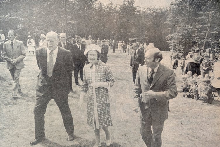 PP Queen Elizabeth QECP 1976